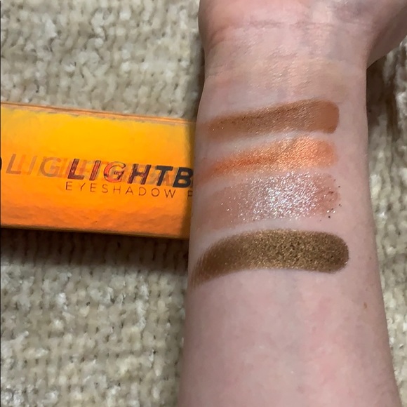 Urban Decay Lightbeam Eyeshadow Palette - Picture 4 of 5